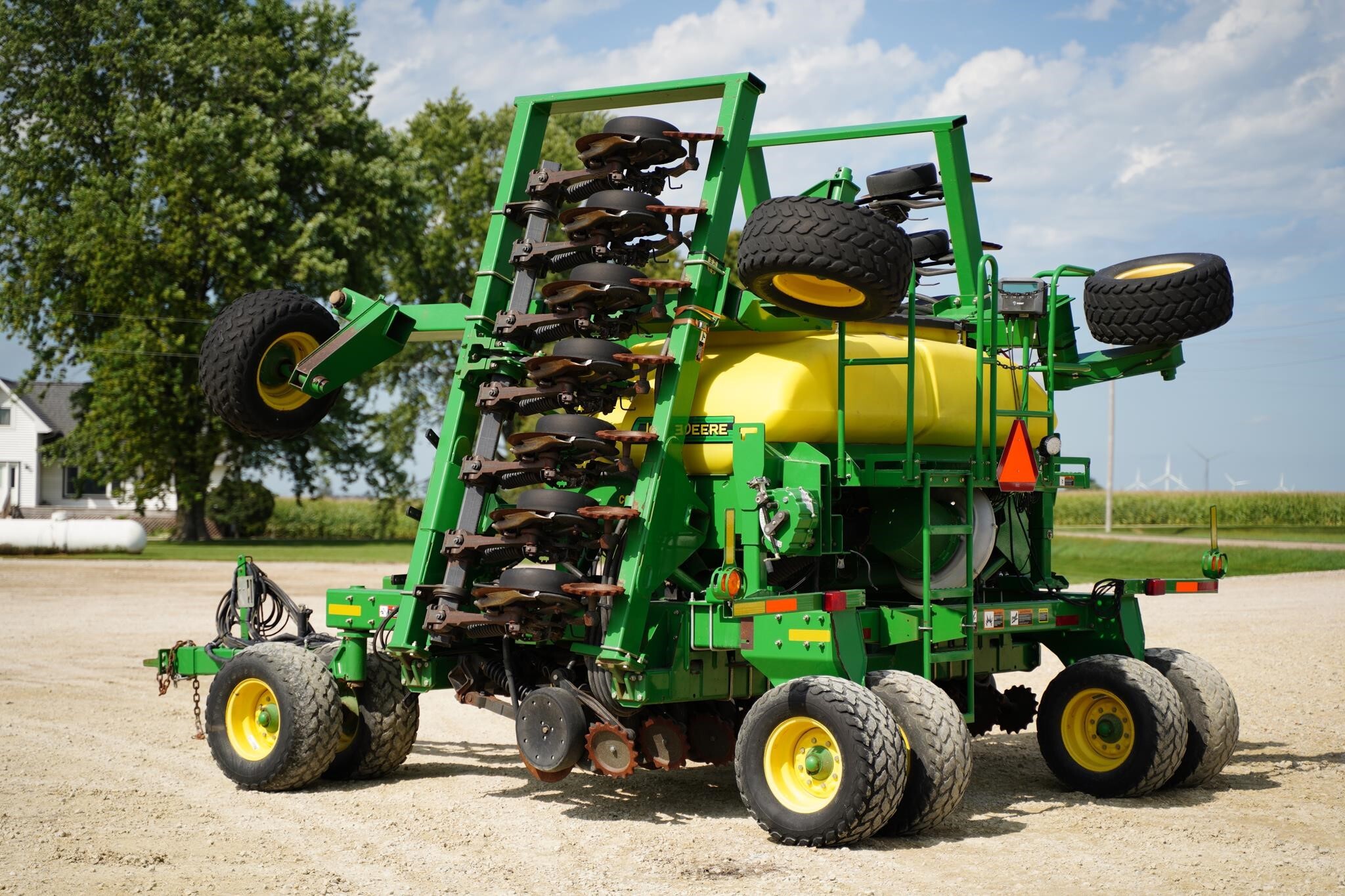 2005 John Deere 1990 Air Seeder