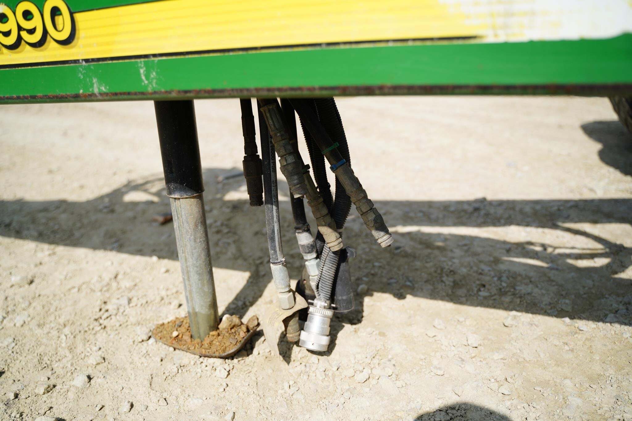 2005 John Deere 1990 Air Seeder