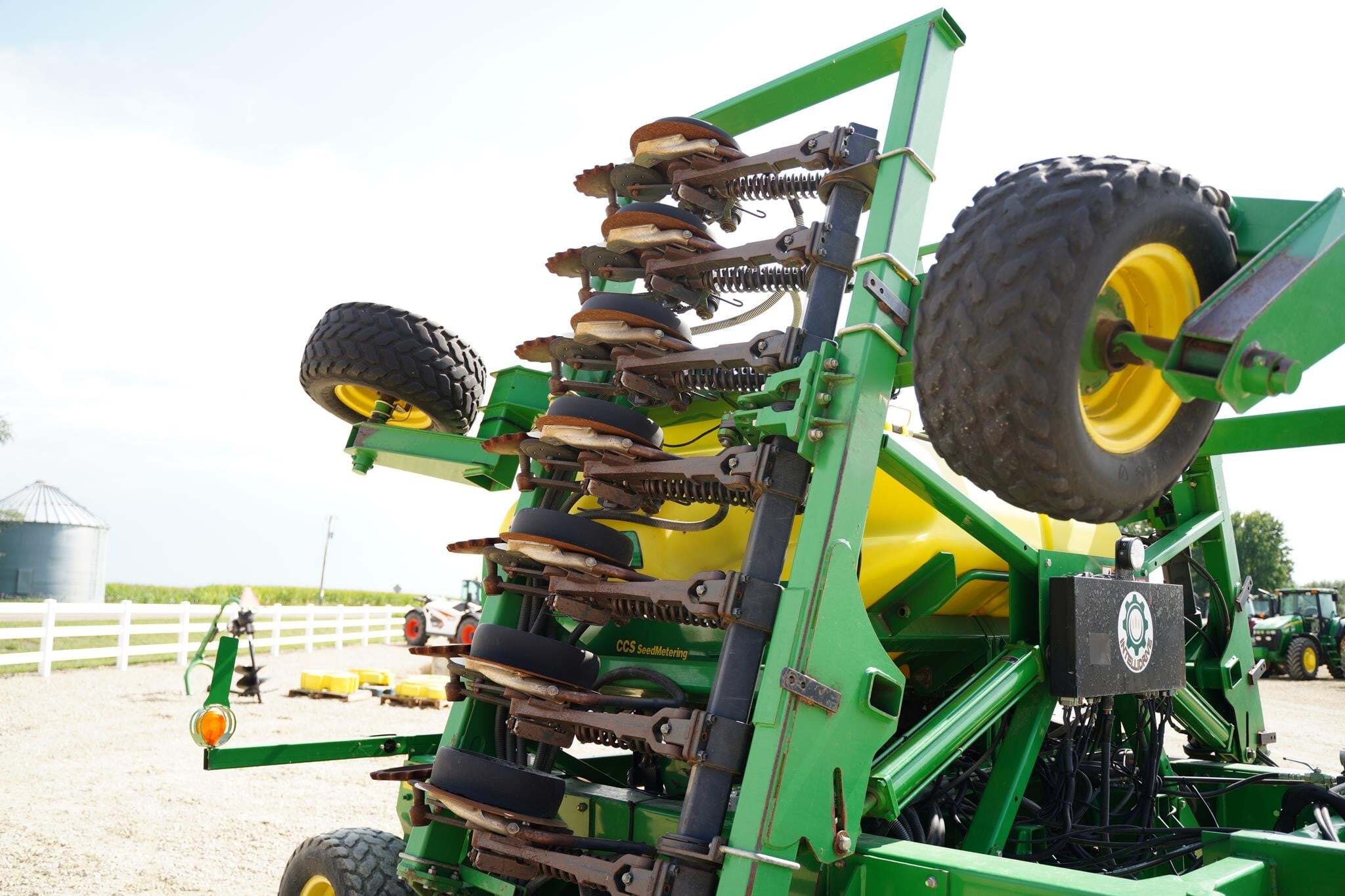 2005 John Deere 1990 Air Seeder