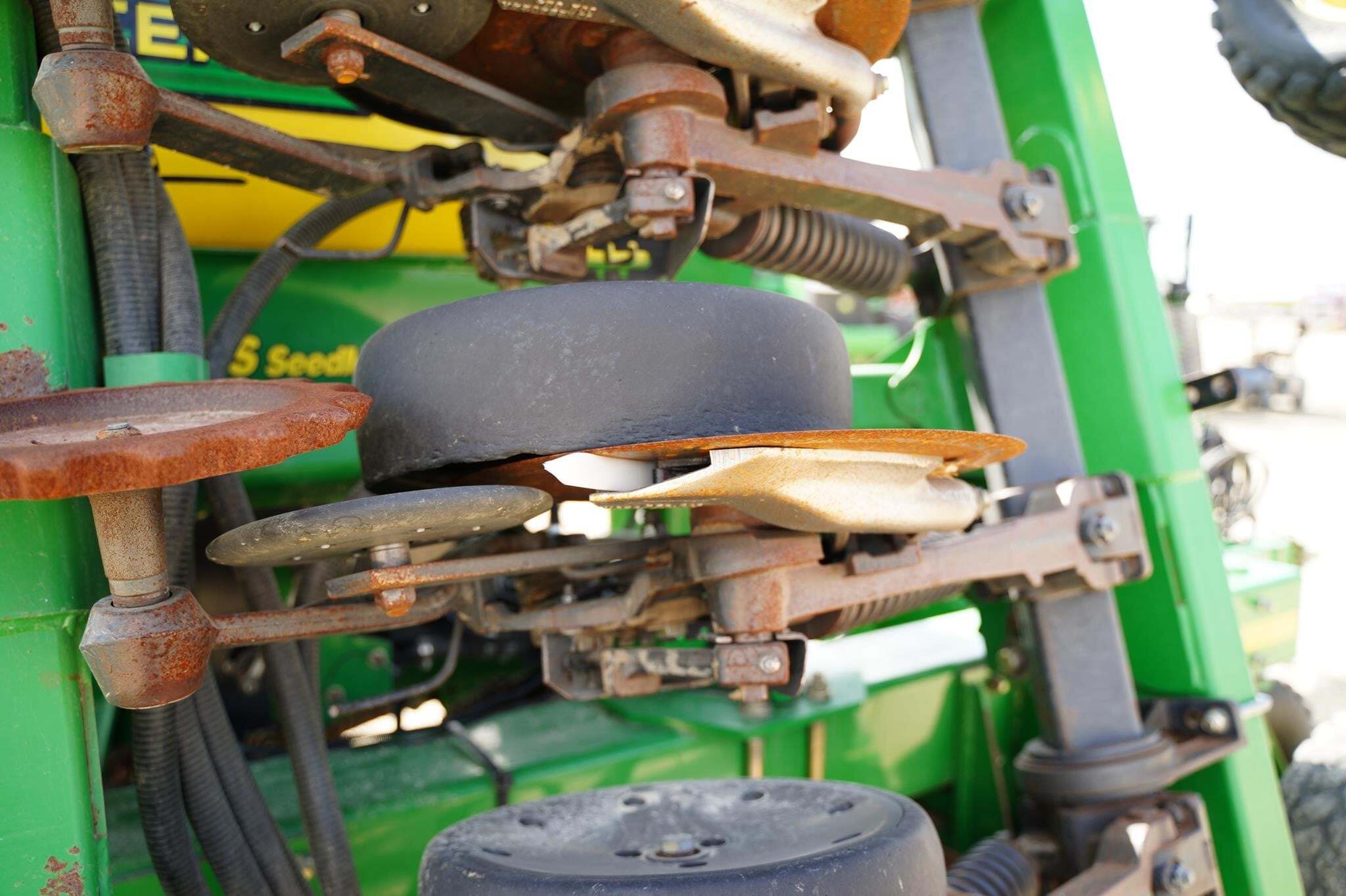 2005 John Deere 1990 Air Seeder