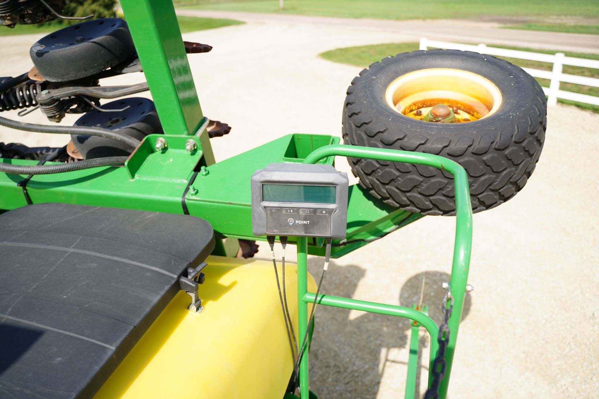 2005 John Deere 1990 Air Seeder