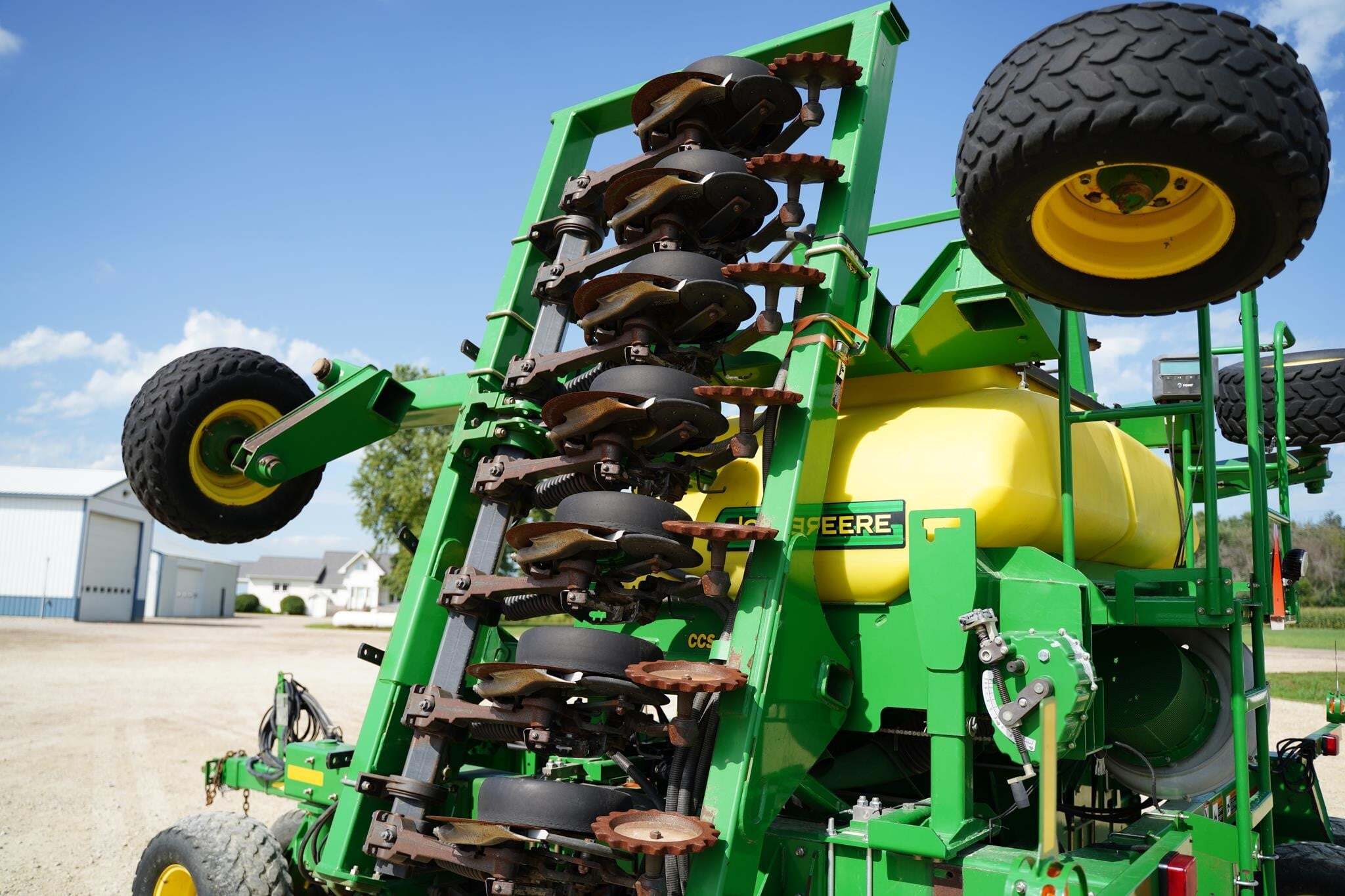 2005 John Deere 1990 Air Seeder
