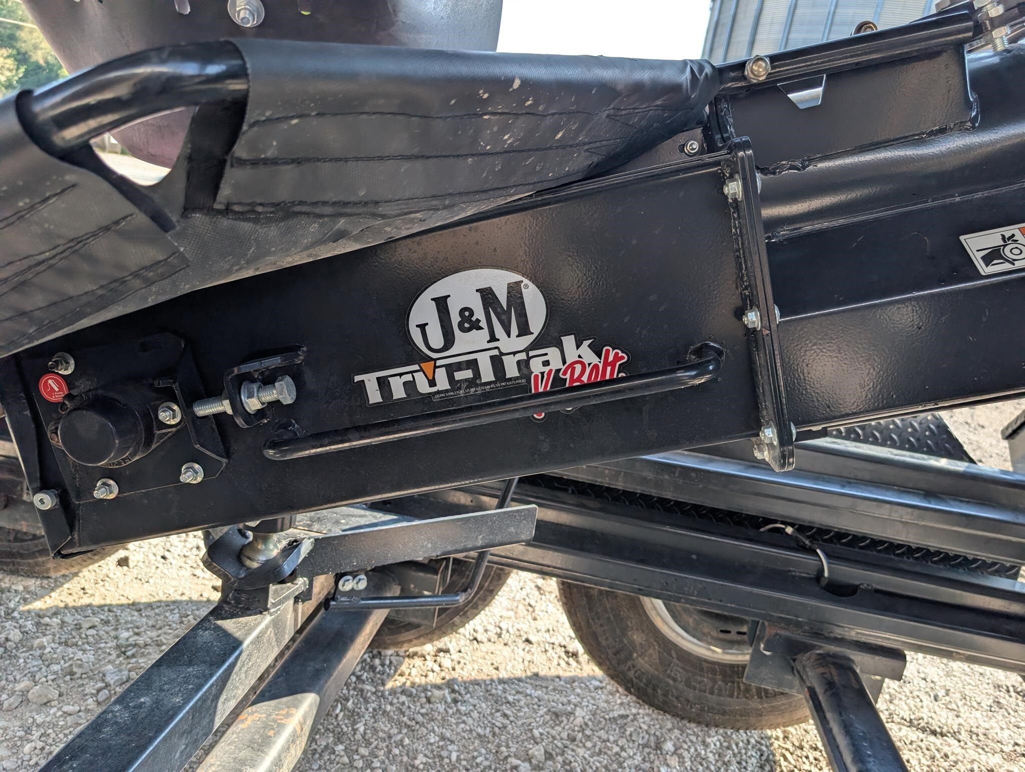 2023 J&M LC390 Seed Tender