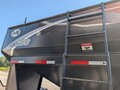 2023 J&M LC390 Seed Tender