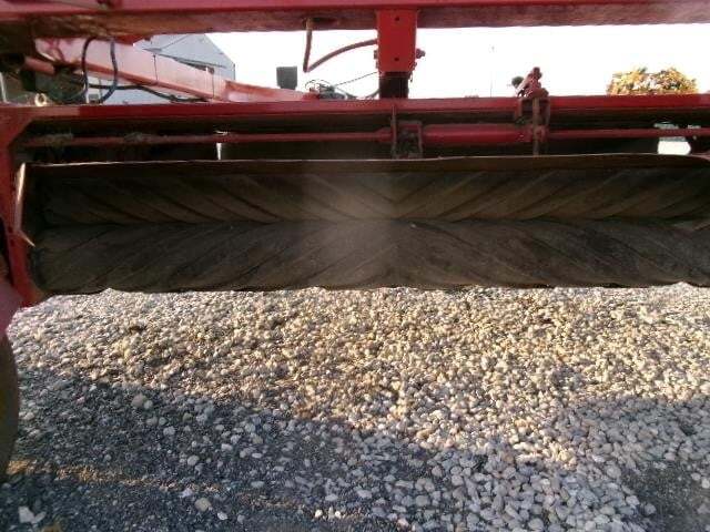 2013 New Holland H7230 Mower Conditioner