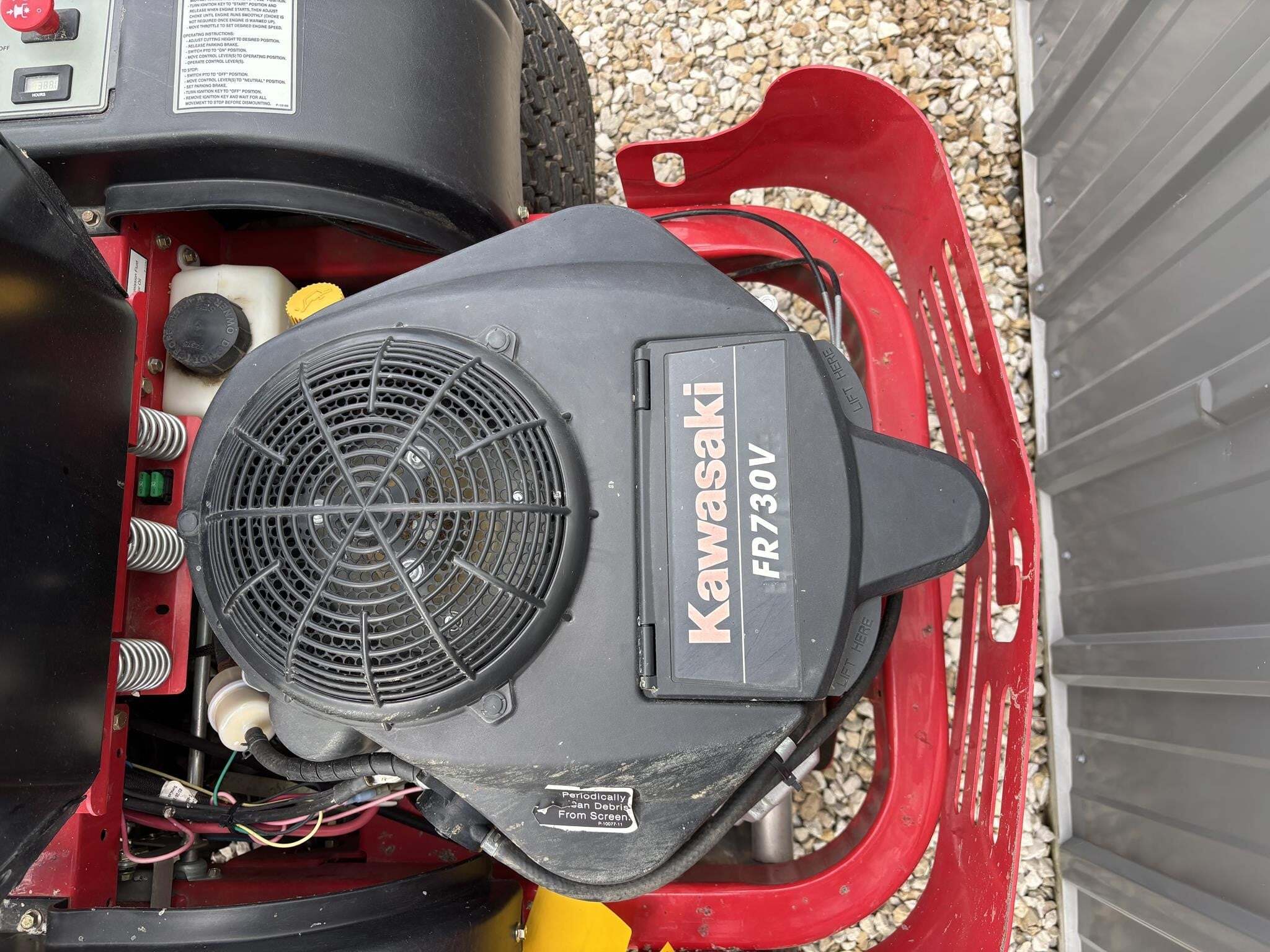 2019 Country Clipper XLT C300 Lawn Mower