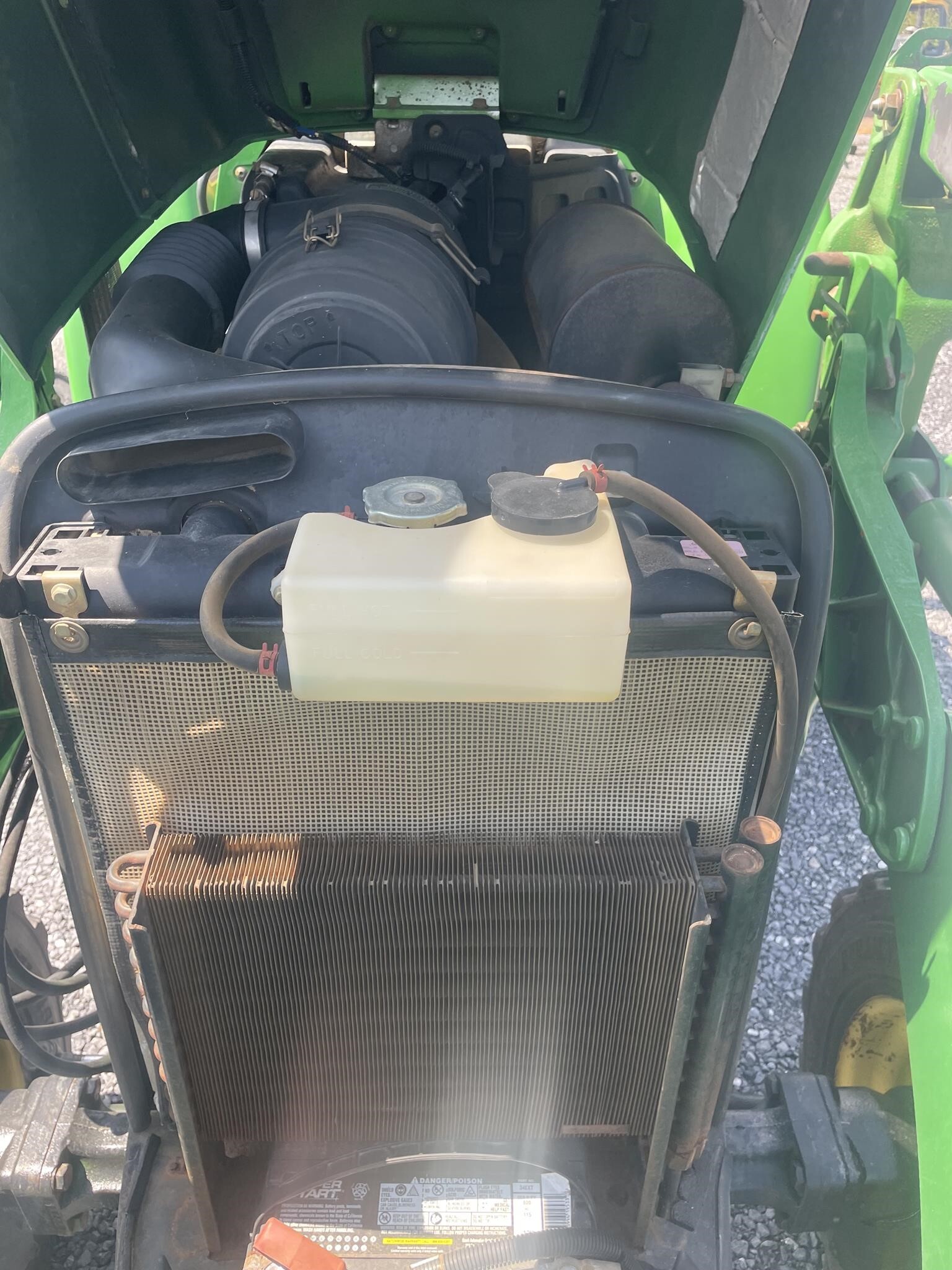 2005 John Deere 4320 Tractor