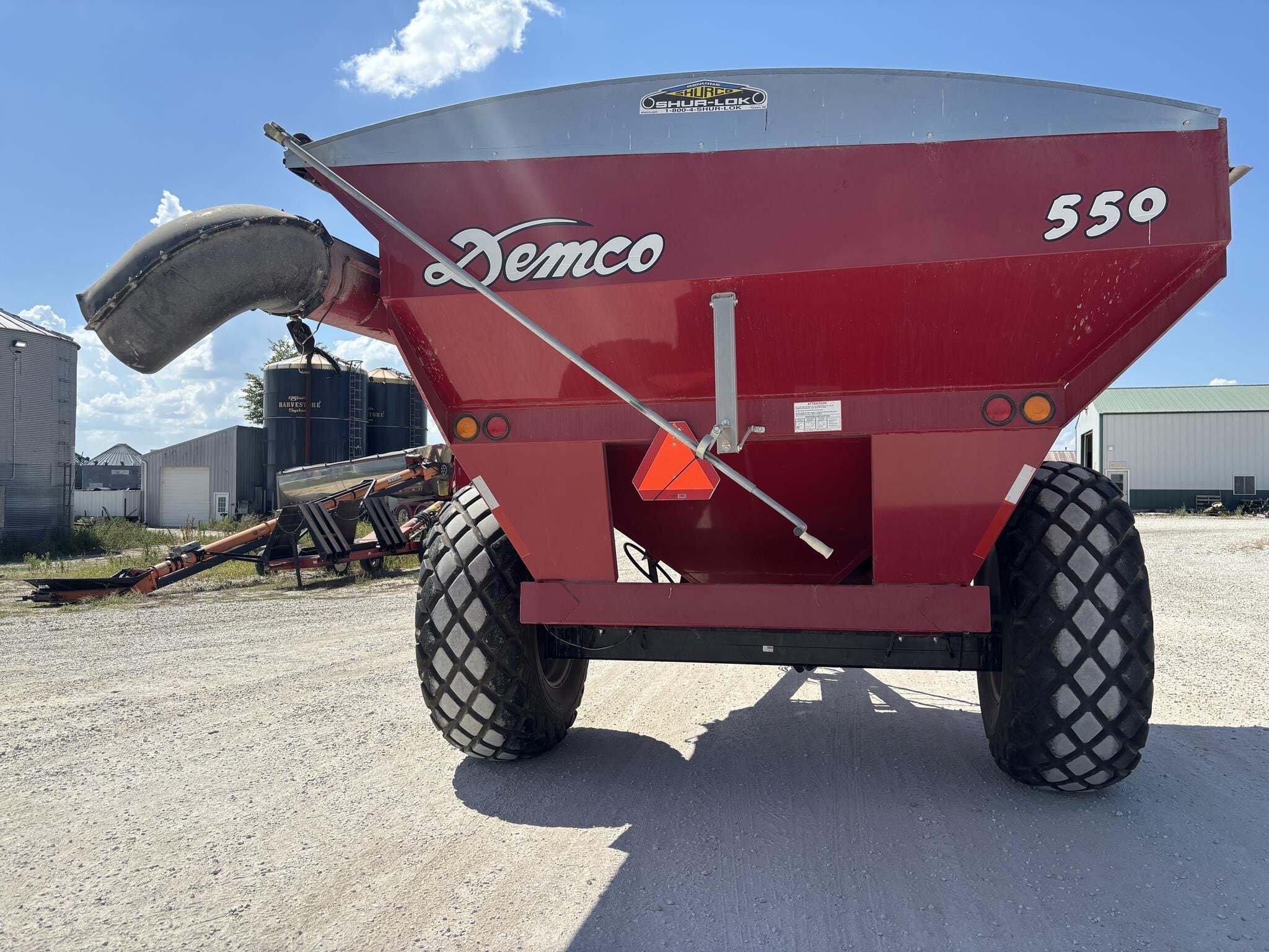  Demco 550 Grain Cart