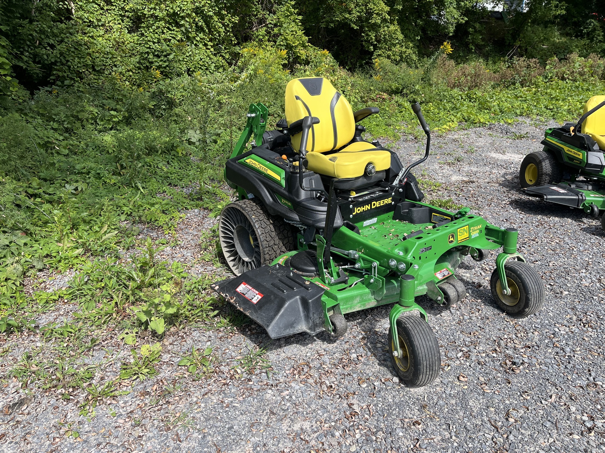 2022 John Deere Z970R Lawn Mower
