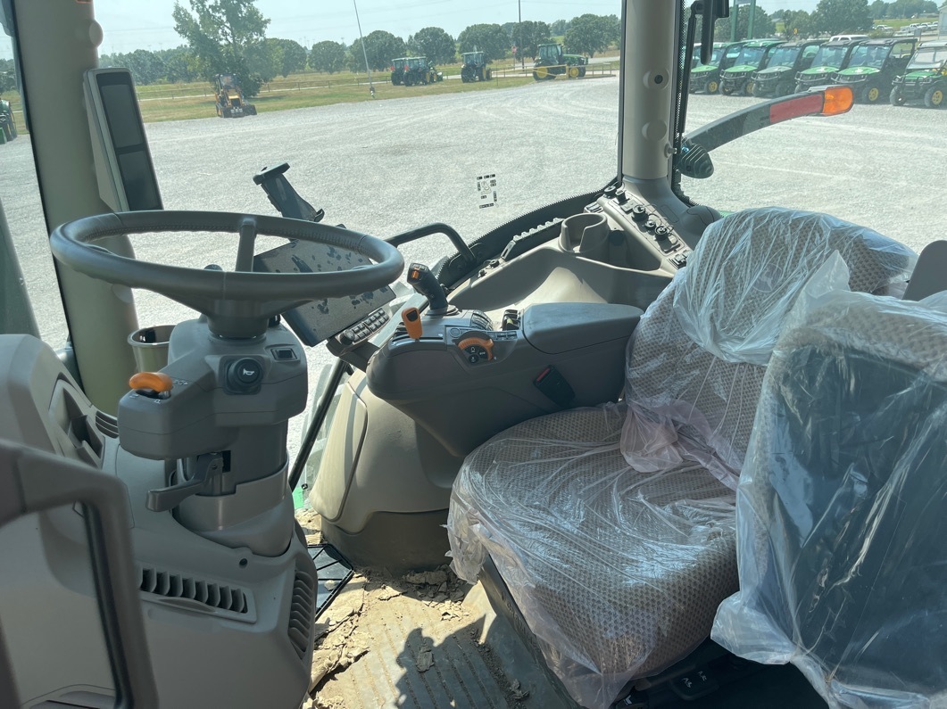 2025 John Deere 6R 195 Tractor