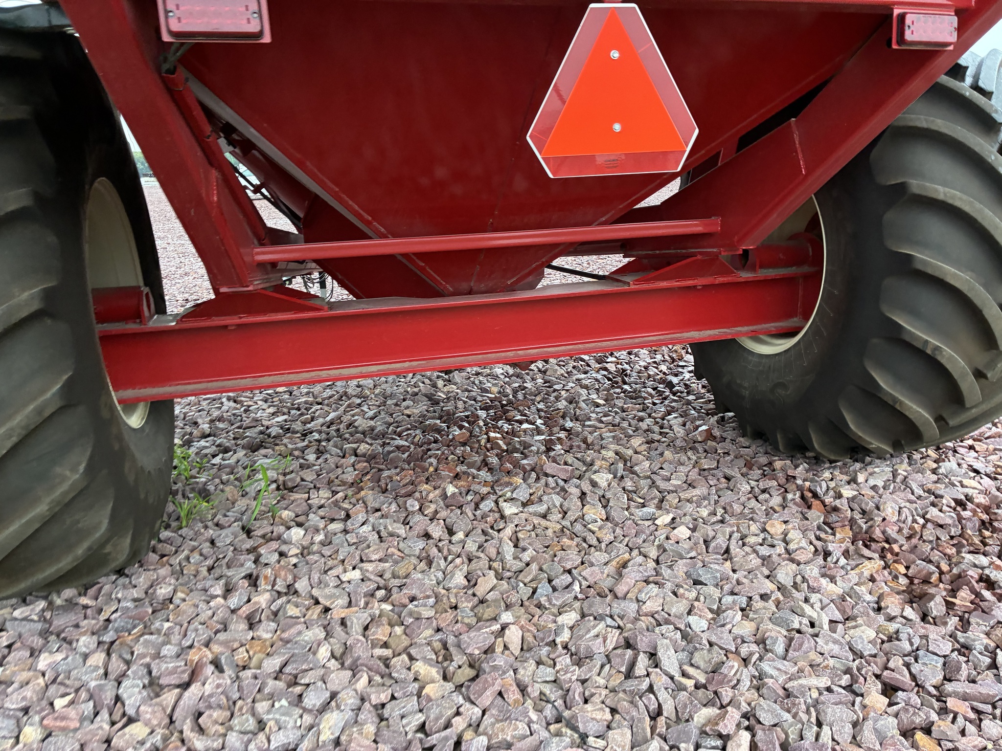 2017 Parker 1039 Grain Cart