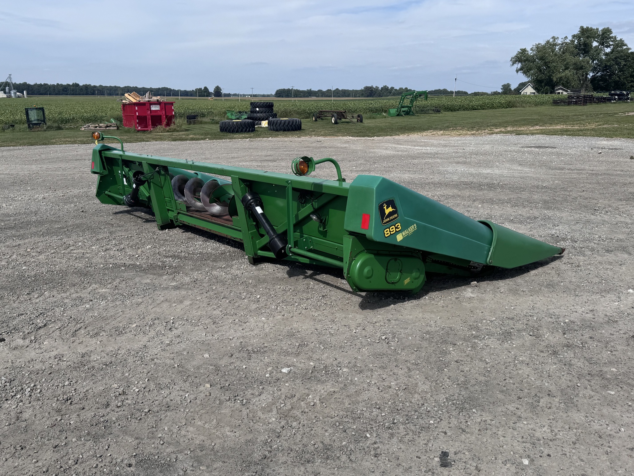 1996 John Deere 893 Corn Head