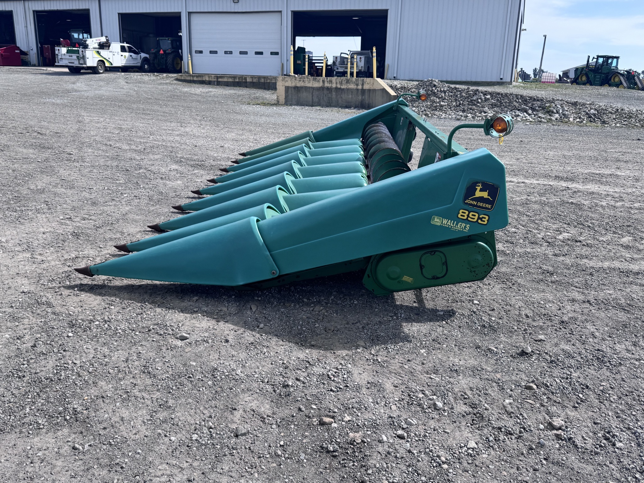1996 John Deere 893 Corn Head