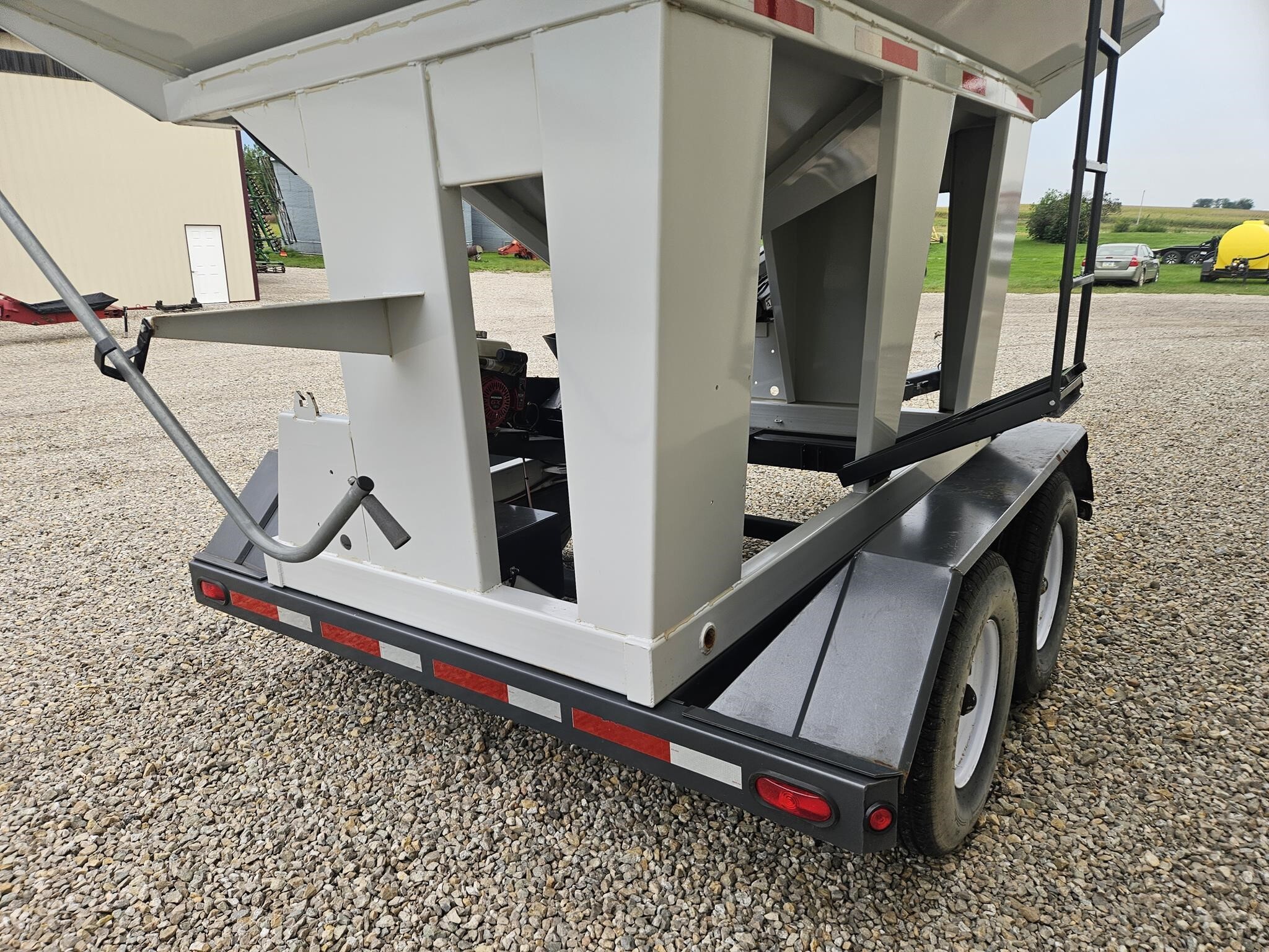  Killbros Seedveyor 260 Seed Tender