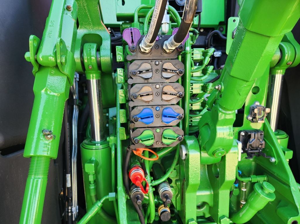 2024 John Deere 8RX 370 Tractor