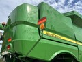 2016 John Deere S670 Combine