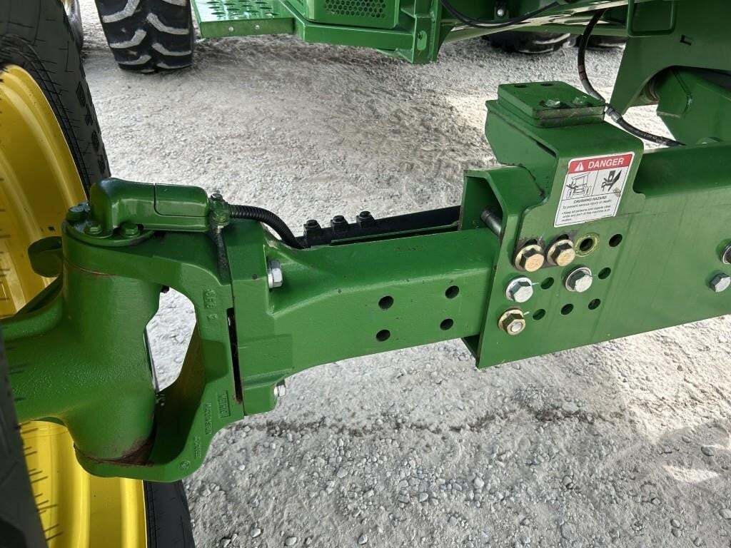 2016 John Deere S670 Combine