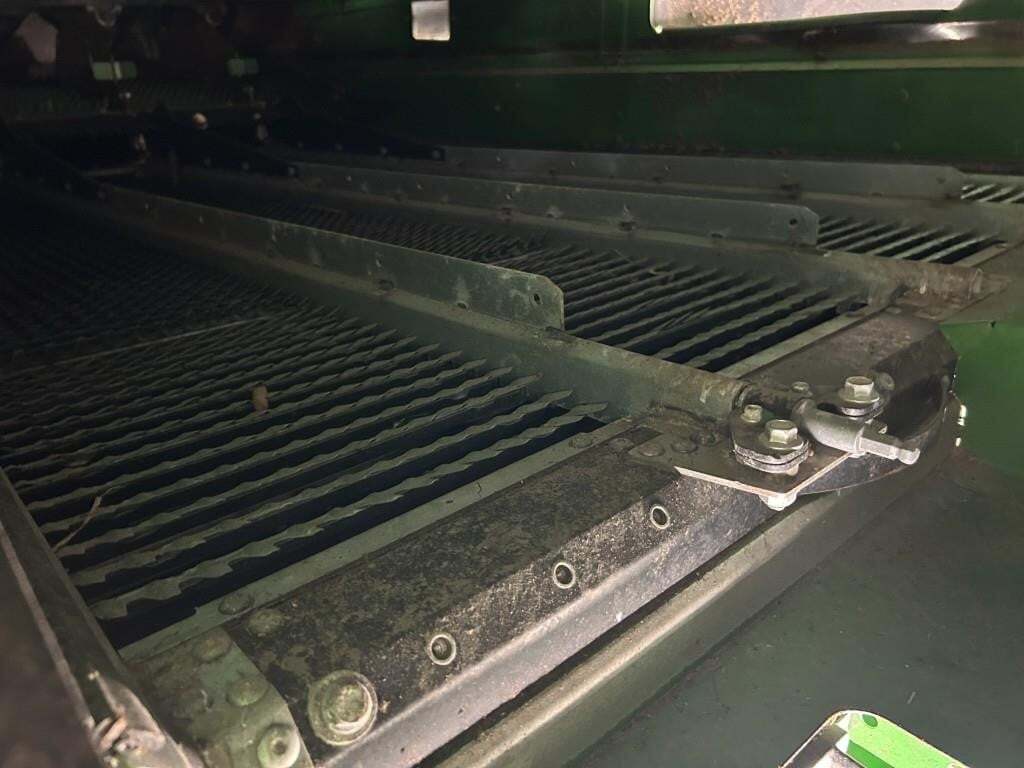 2016 John Deere S670 Combine