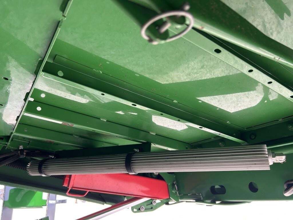 2016 John Deere S670 Combine