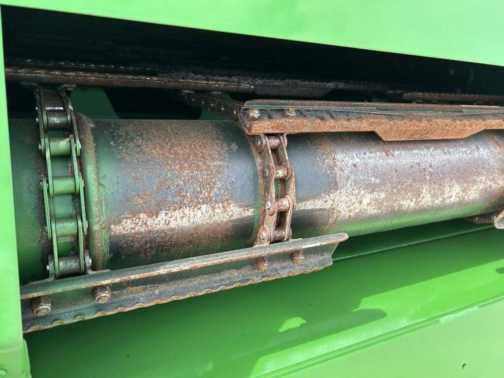 2016 John Deere S670 Combine