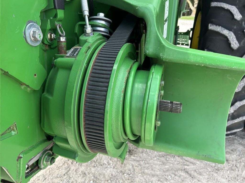 2016 John Deere S670 Combine