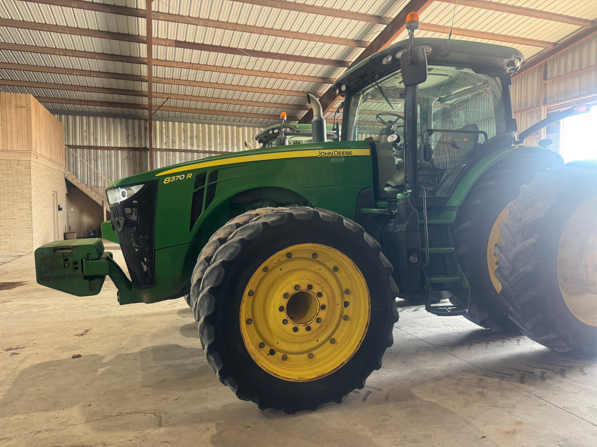 2014 John Deere 8370R Tractor
