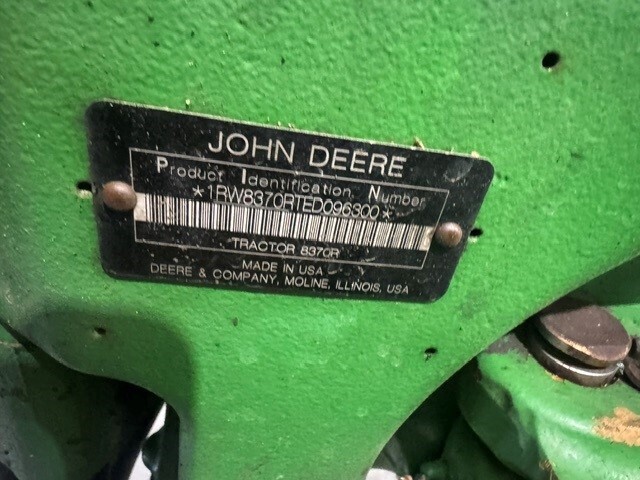 2014 John Deere 8370R Tractor