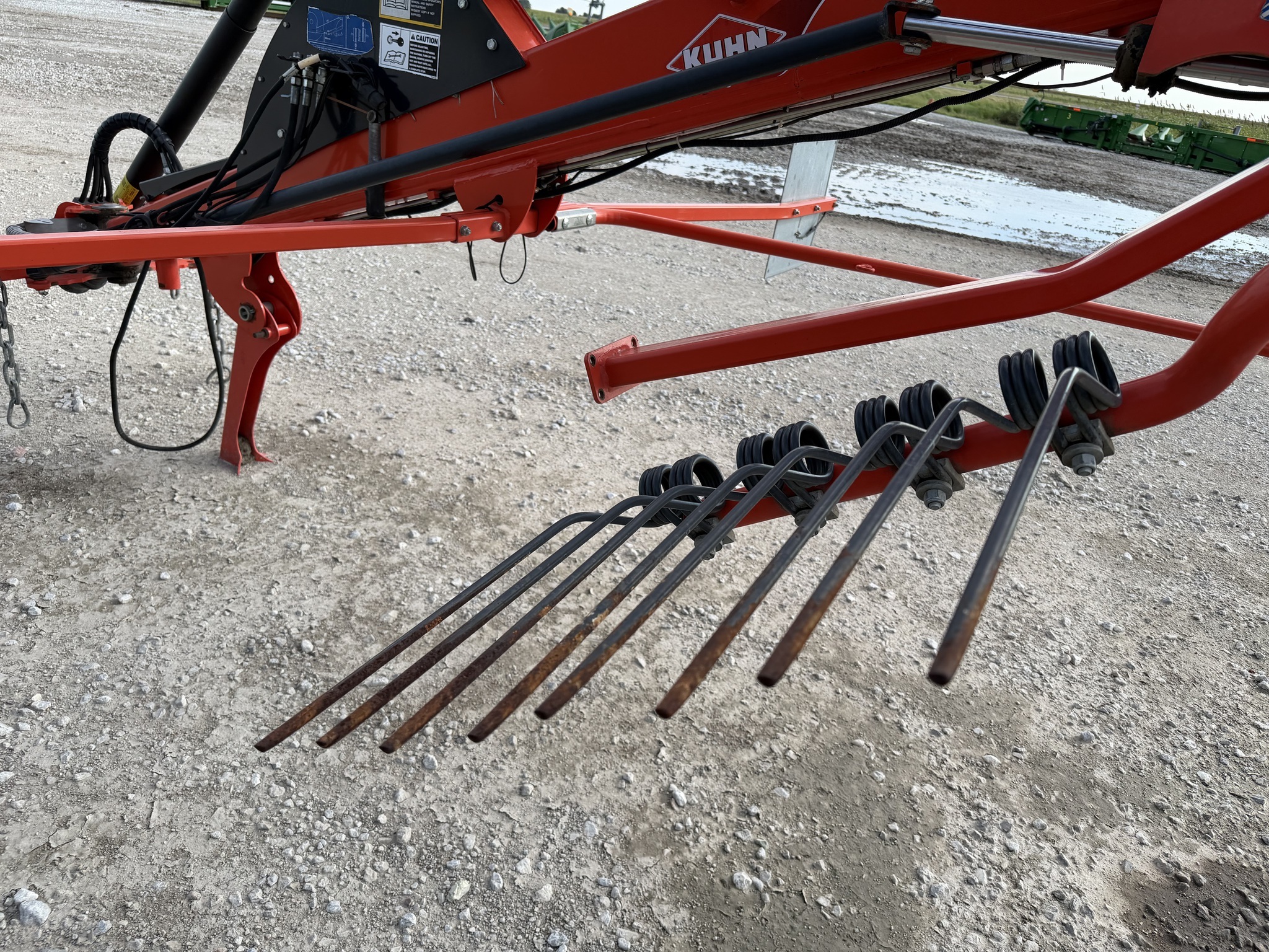 2017 Kuhn GA9030 Rake