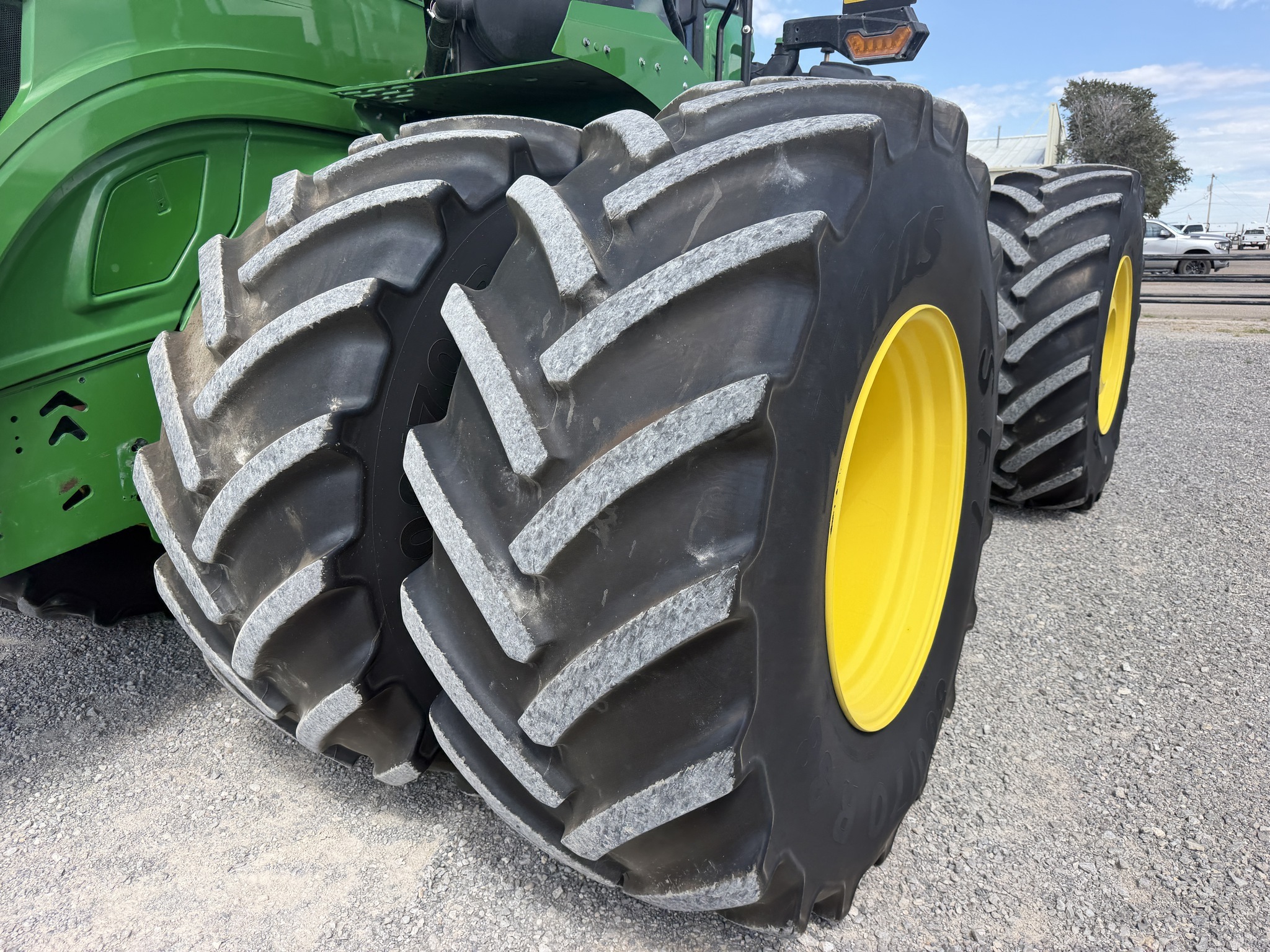 2023 John Deere 9R 490 Tractor