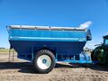  Kinze 1040 Grain Cart