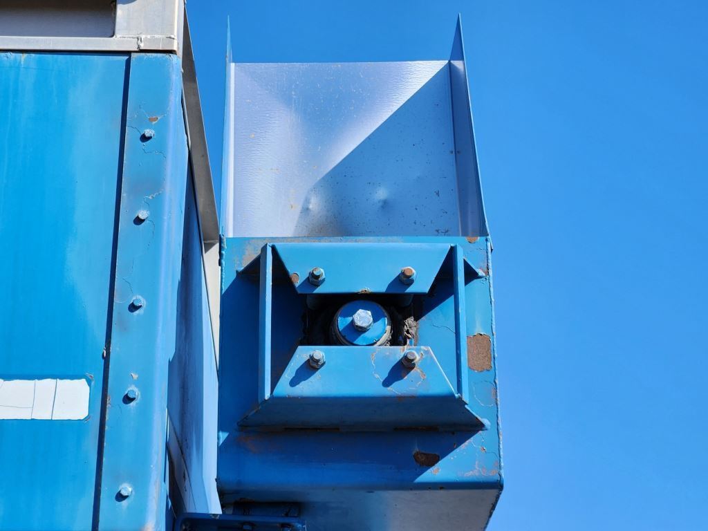  Kinze 1040 Grain Cart