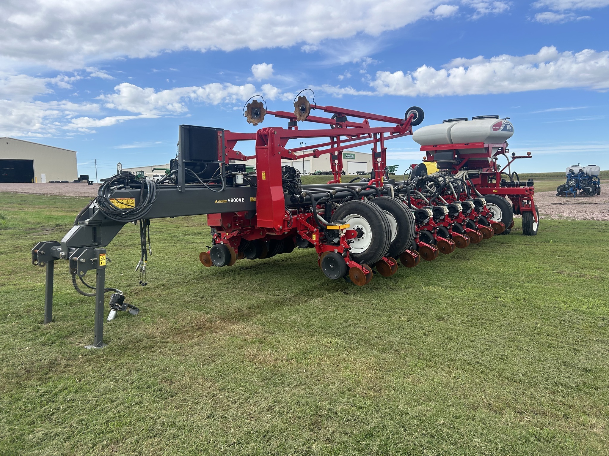 2021 AGCO White 9824VE Planter