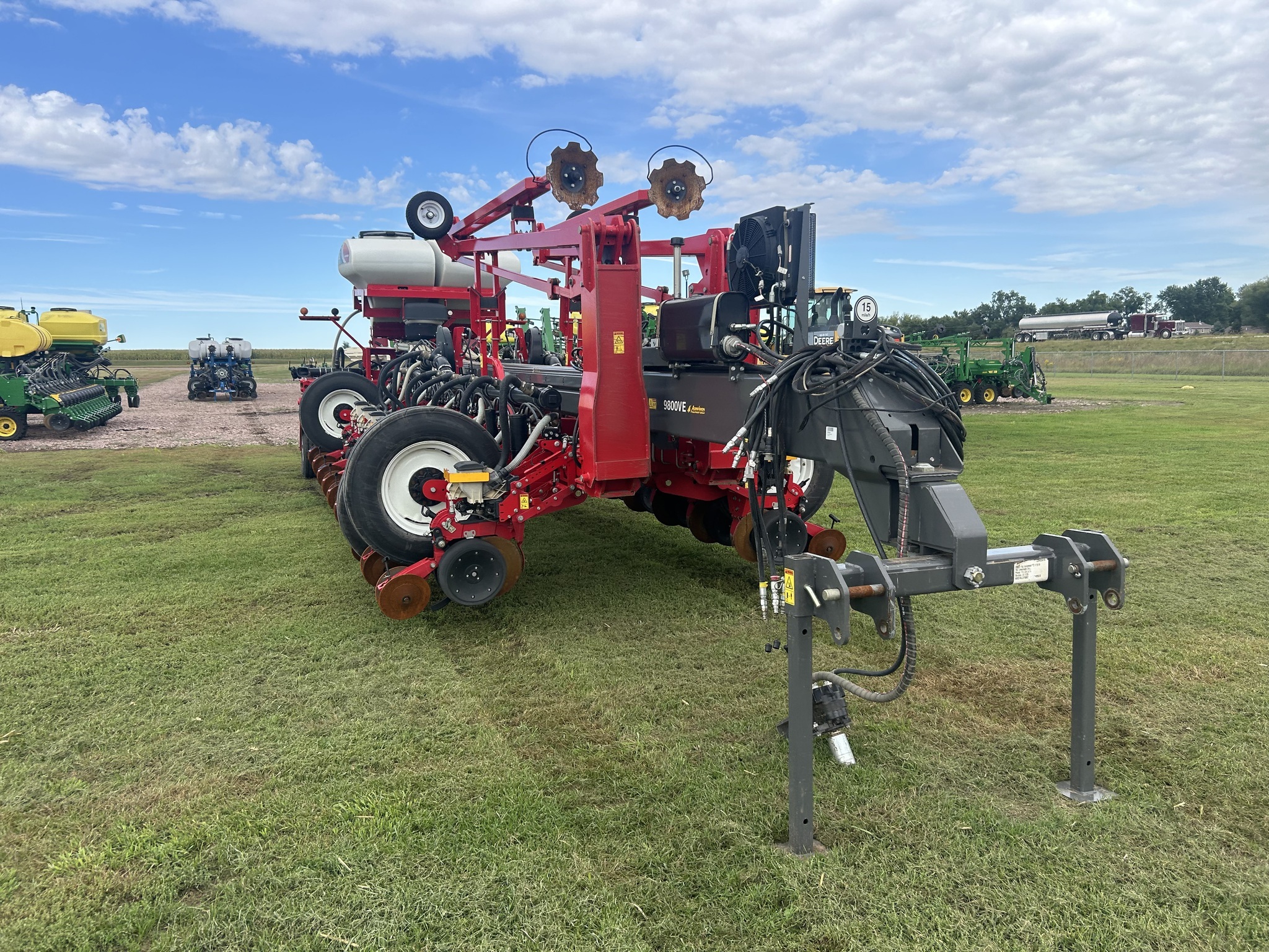 2021 AGCO White 9824VE Planter