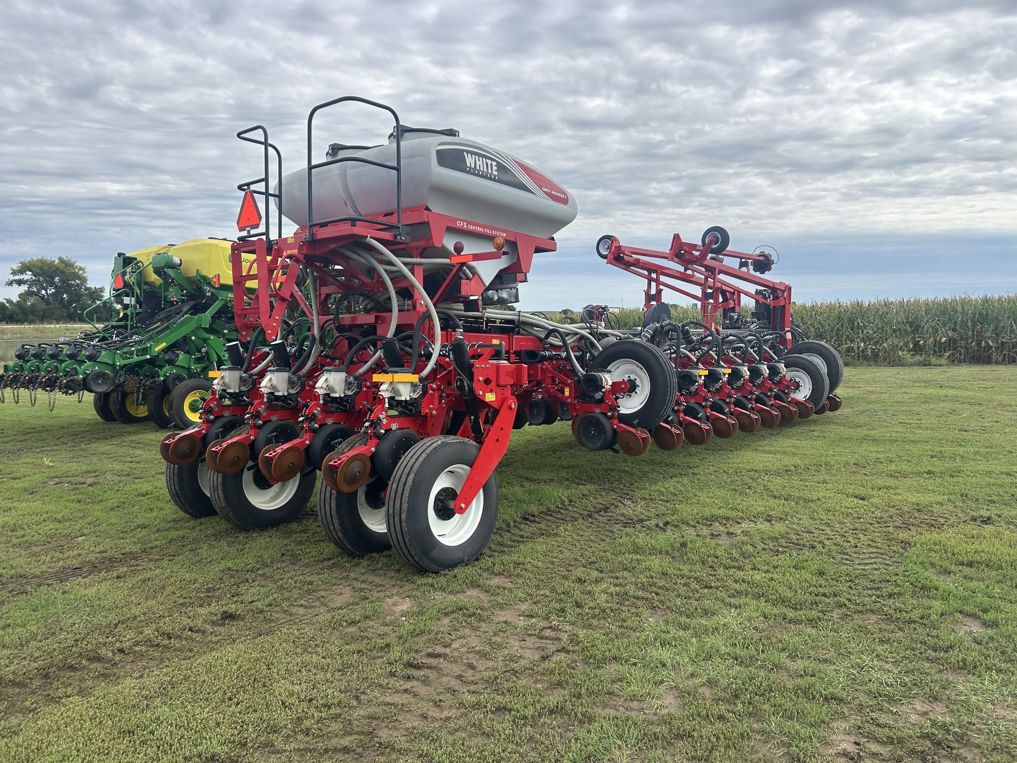 2021 AGCO White 9824VE Planter
