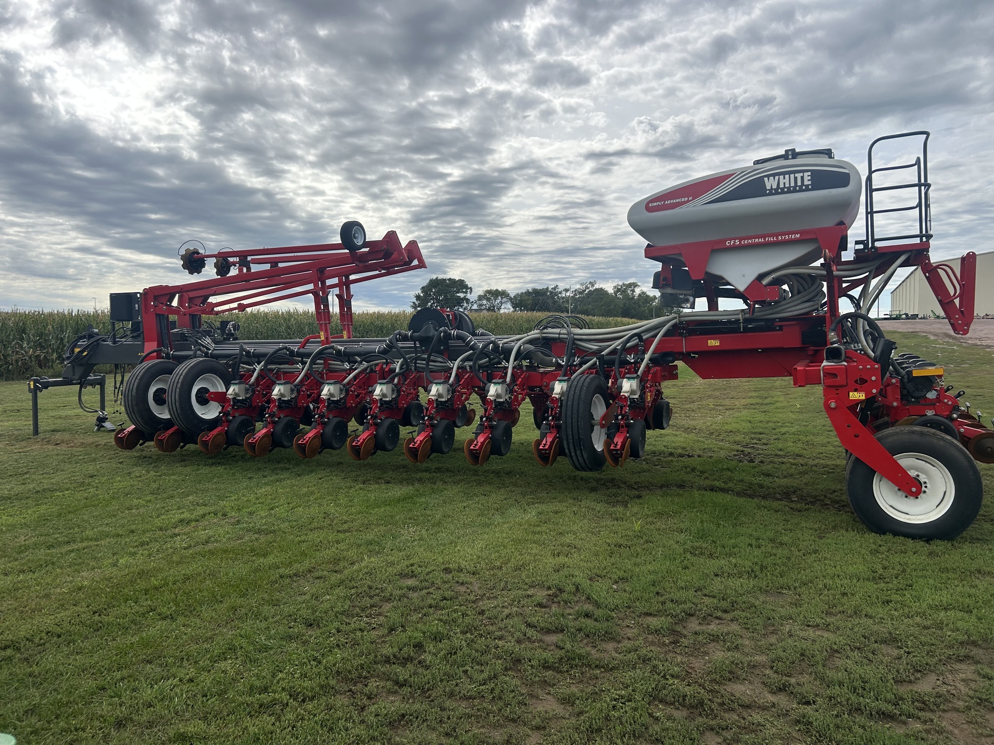 2021 AGCO White 9824VE Planter
