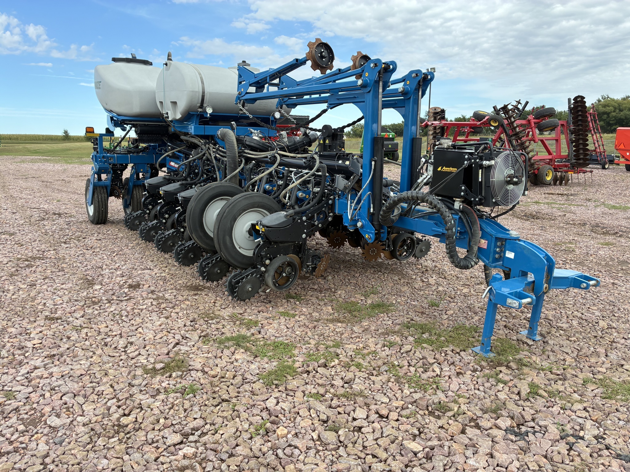 2023 Kinze 4905 Planter