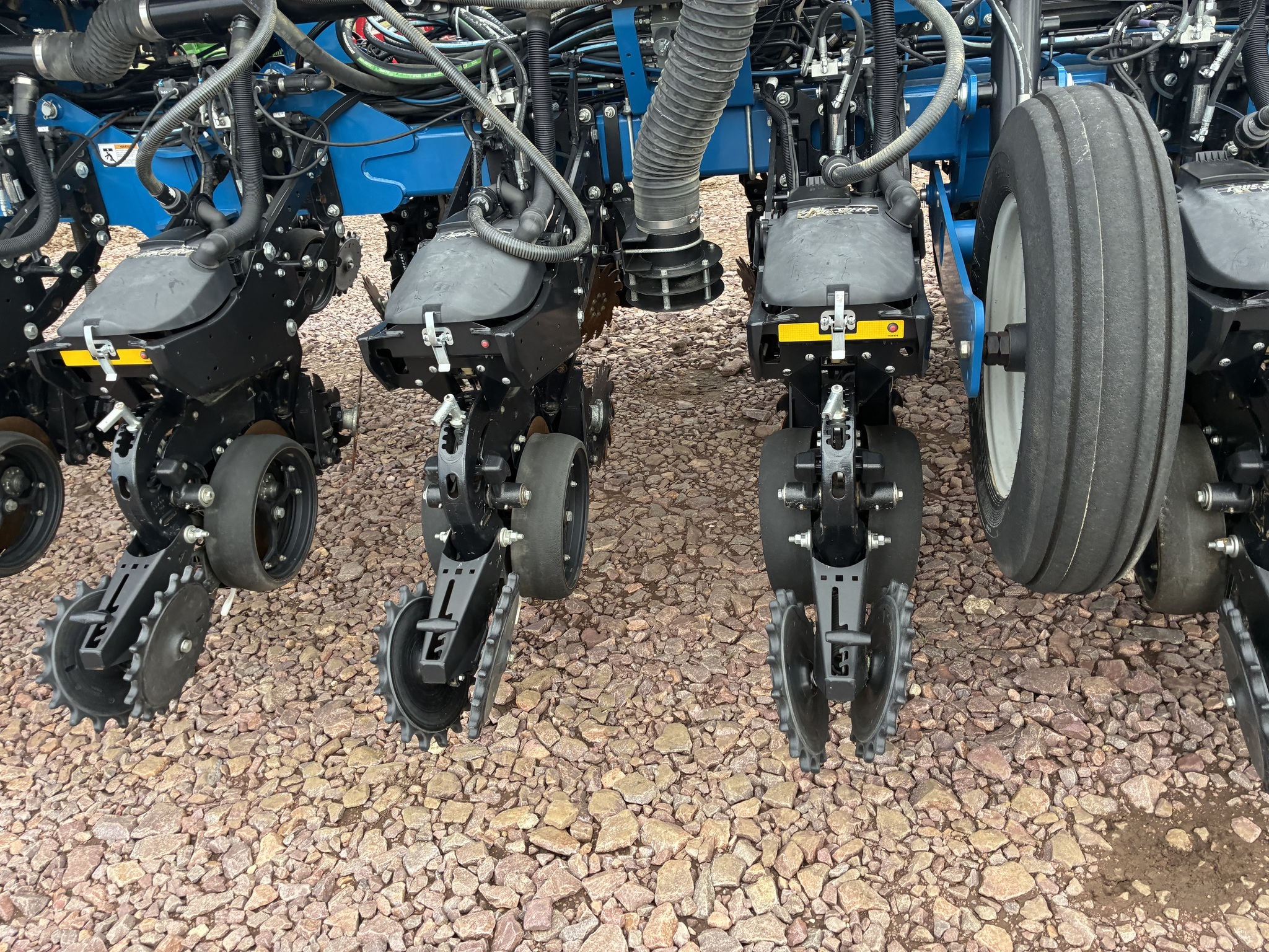 2023 Kinze 4905 Planter