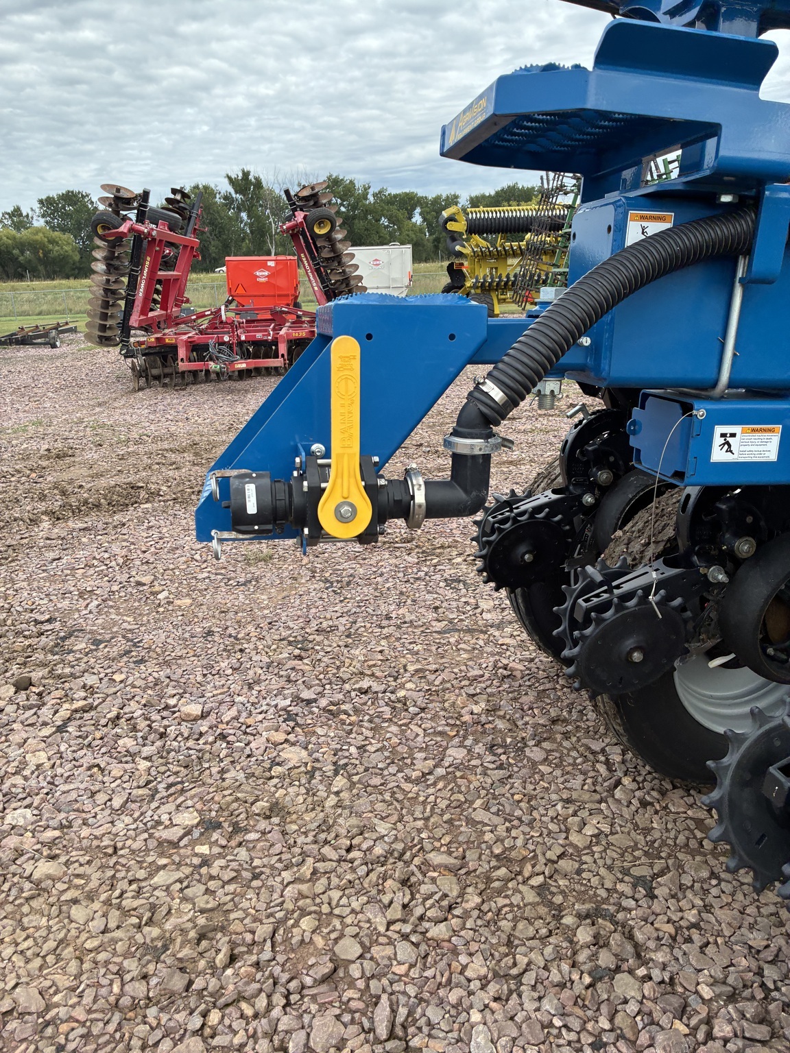2023 Kinze 4905 Planter