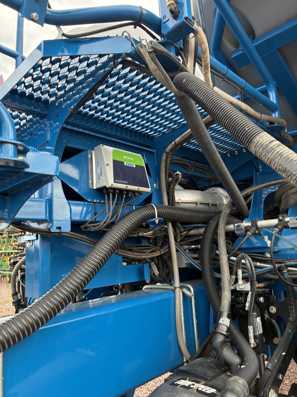 2023 Kinze 4905 Planter