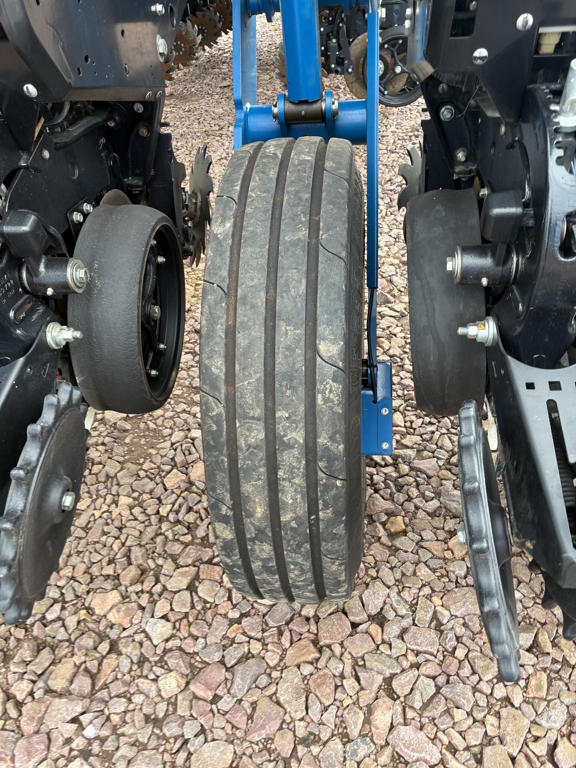 2023 Kinze 4905 Planter