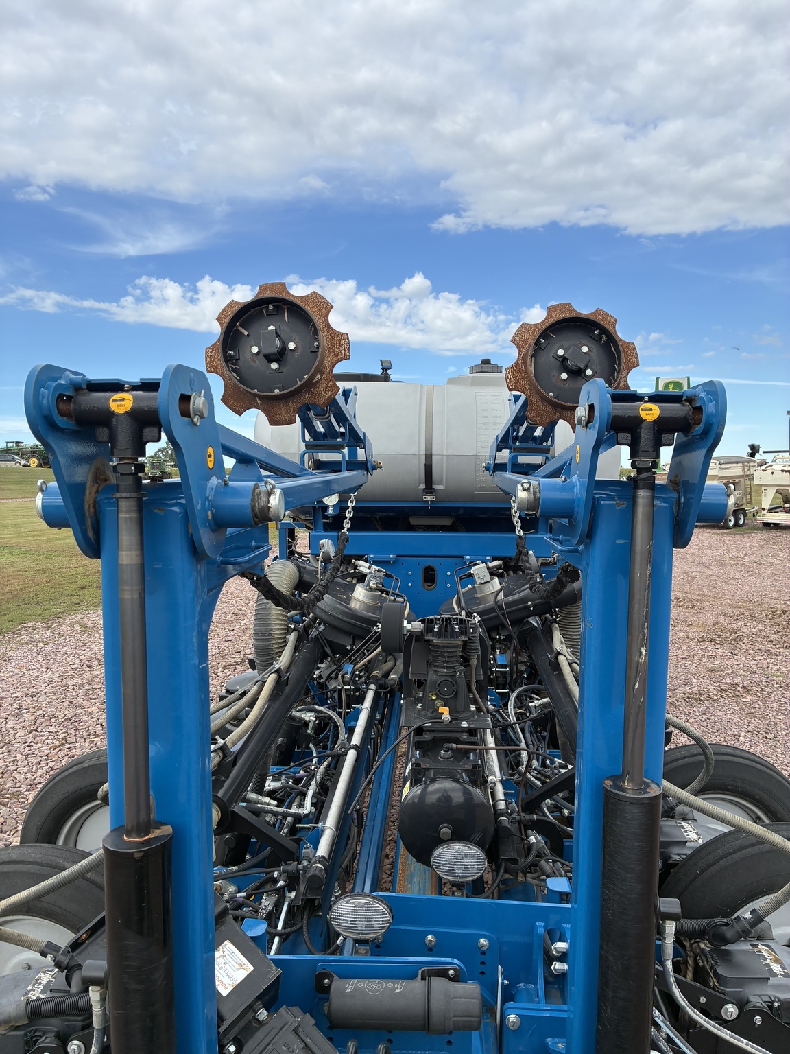 2023 Kinze 4905 Planter