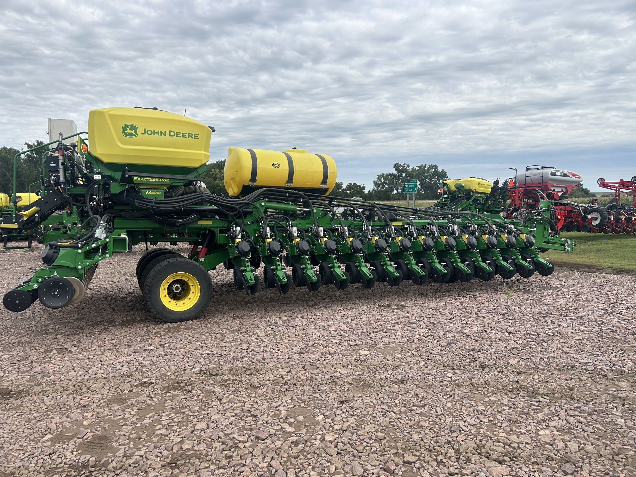 2022 John Deere DB60 Planter