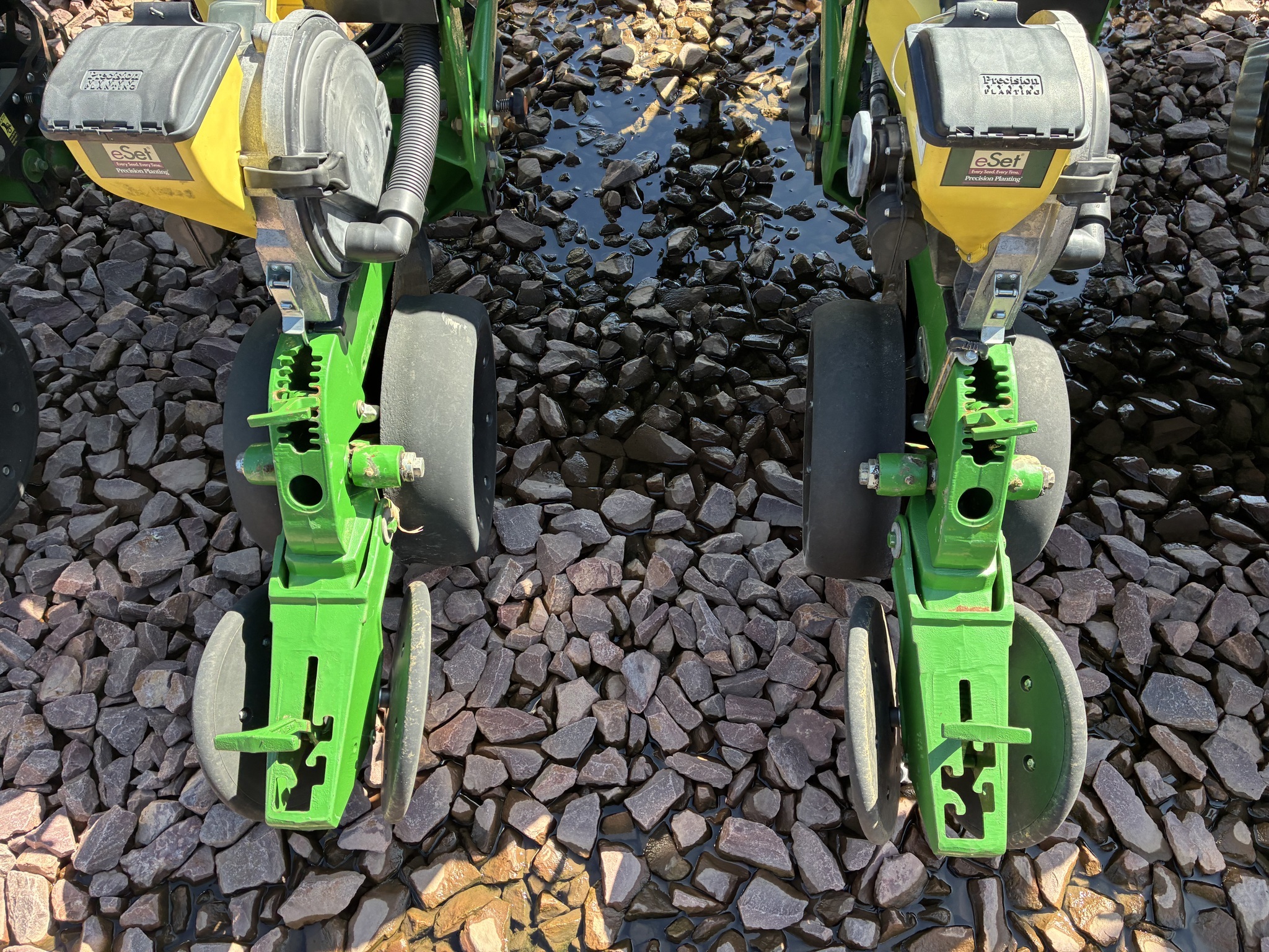 2010 John Deere 1770NT CCS Planter