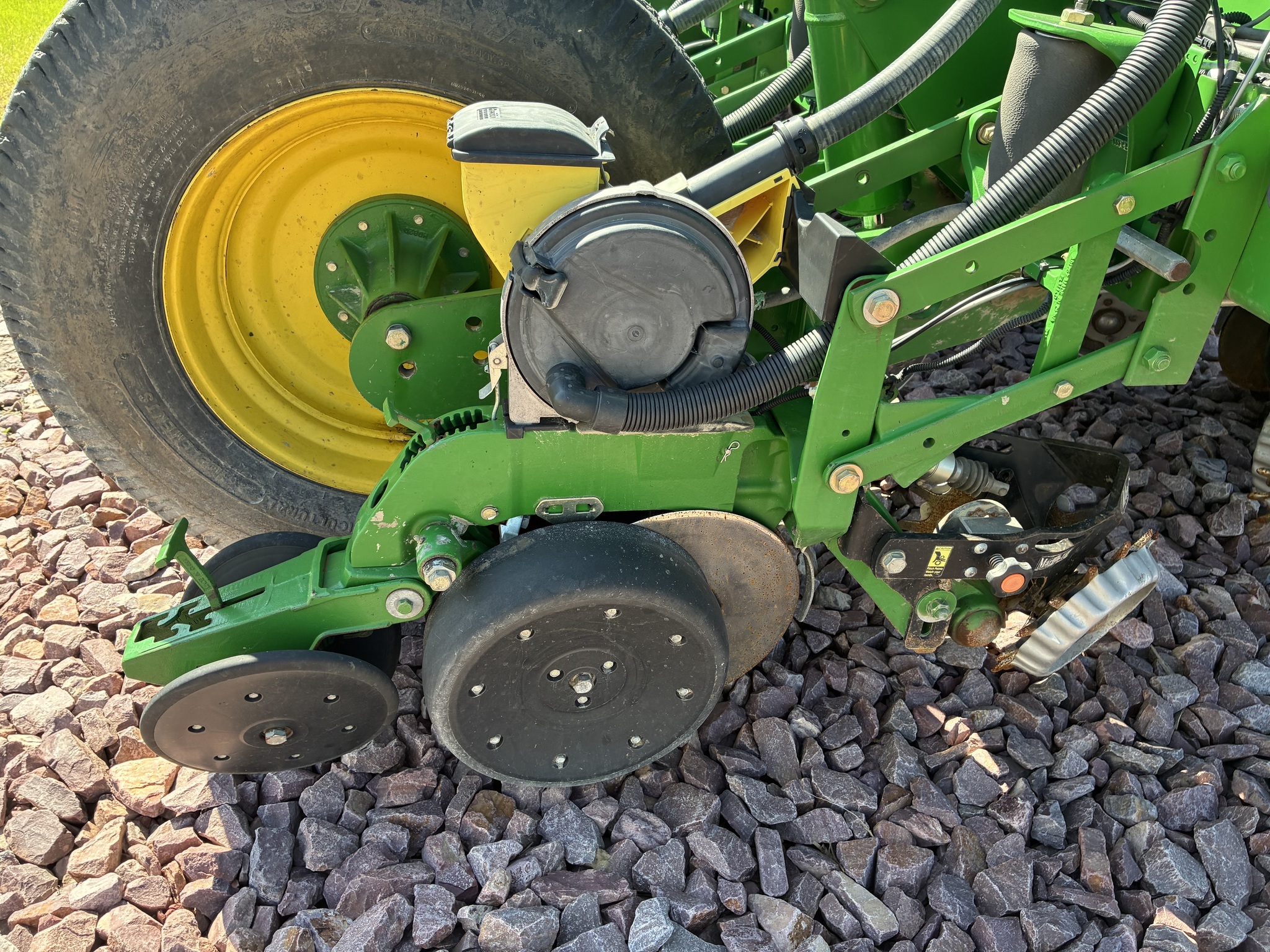 2010 John Deere 1770NT CCS Planter