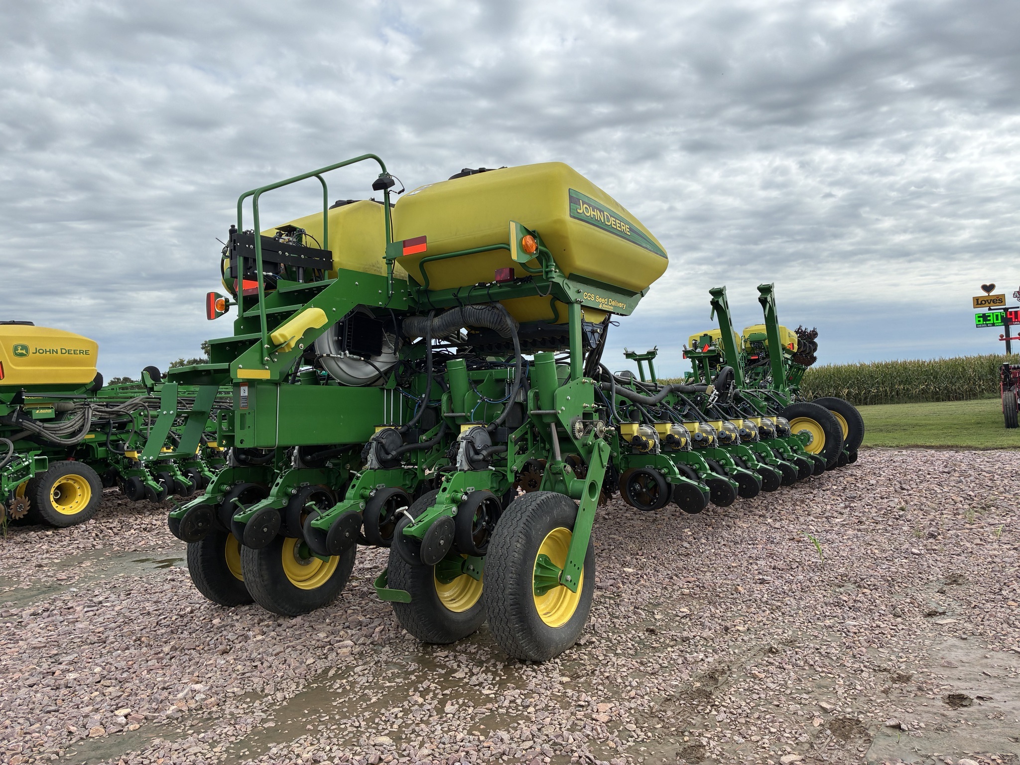 2012 John Deere 1770NT CCS Planter