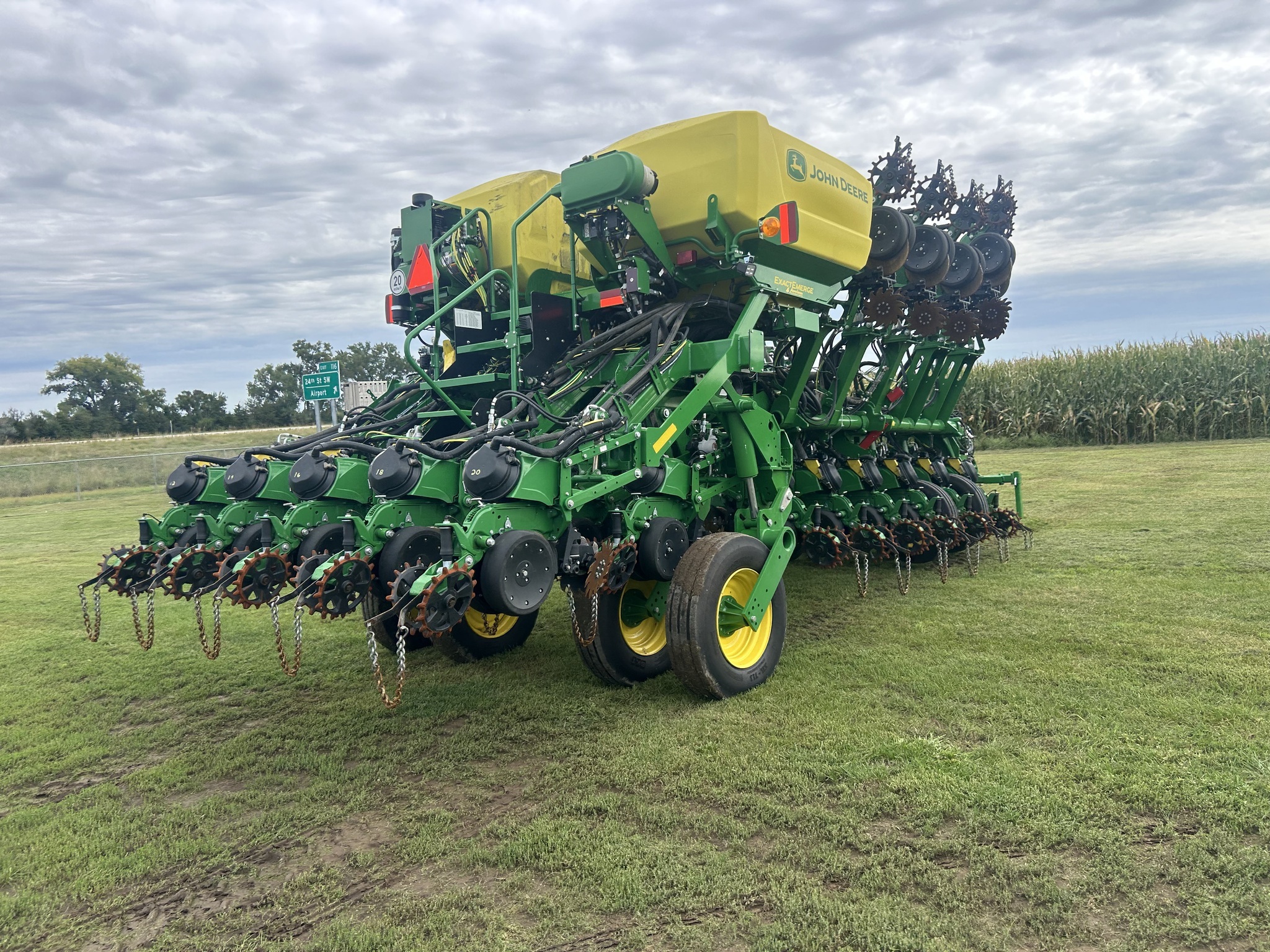 2024 John Deere 1795 Planter