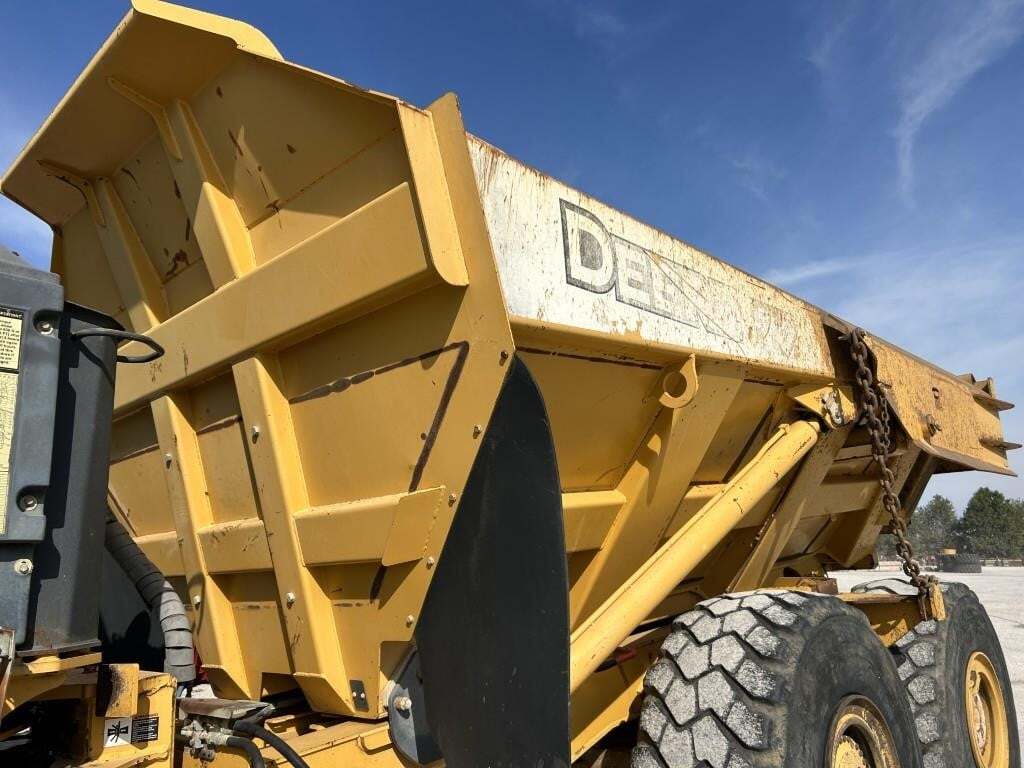 2007 Deere 350D Forestry and Mining