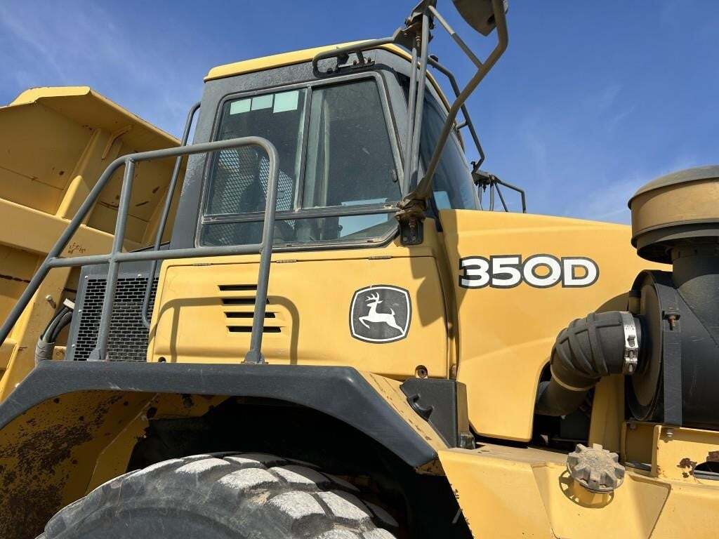 2007 Deere 350D Forestry and Mining