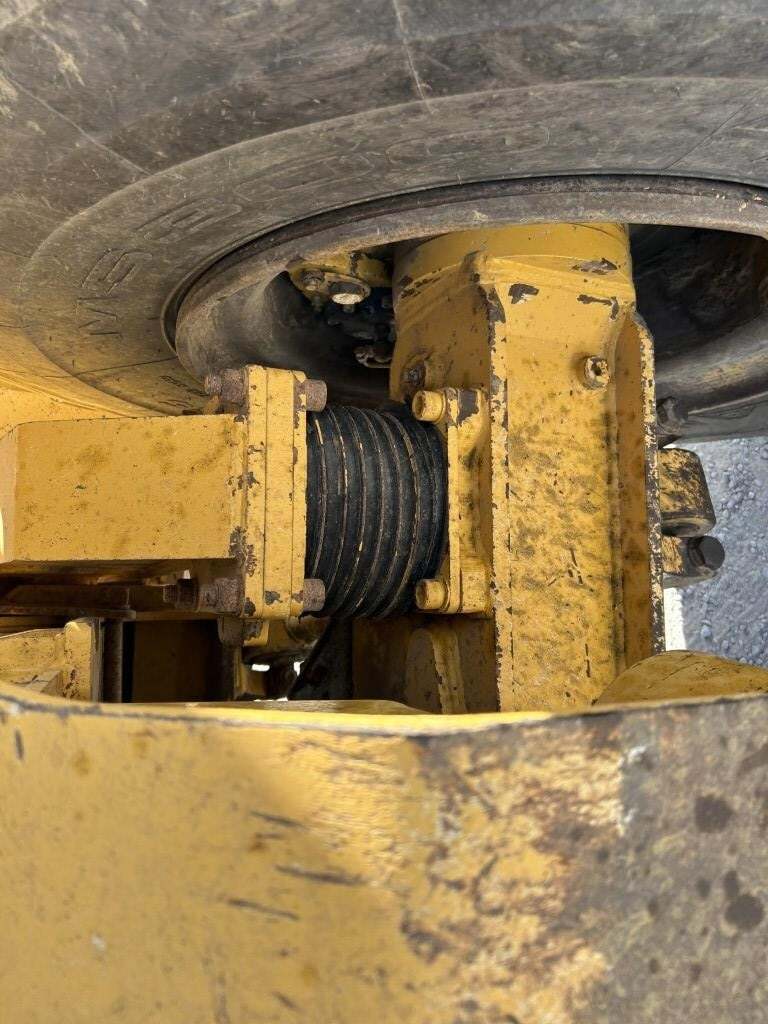 2007 Deere 350D Forestry and Mining