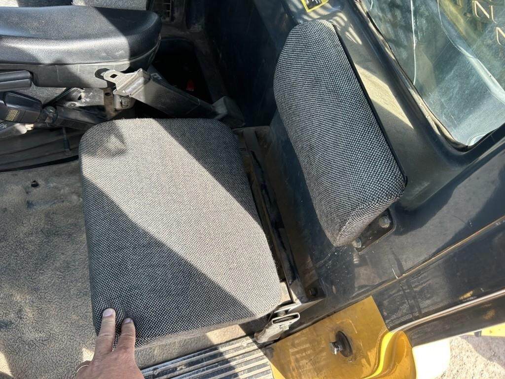 2007 Deere 350D Forestry and Mining